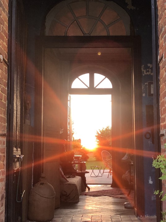 fenshui,fen,shui,fenshui,fen,shui,fengshui,feng-shui,energie,ying,yang,ki,zen,flow,relaxation,astral,detente,bien,être,plenitude,plantes,miroirs,couleurs,textures,elements,enraciner,therapie,respirer,meridien,connexion,magnetisme,aura,lacher,prise,eveil,conscience,epanouissement,developpement,concentration,ancrage,respiration,shiatsu,harmonie terre,eau,feu,bois,métal,maison,Nature,aspirations,géobiologie,étude,chi,purification,Kua,consultations,Tao,points cardinaux,sommeil,numérologie,analyse,Particulier,bagua,Chine,circulation,fluidité,professionnel,Lit,argent,amour,abondance,prospérité,santé,occidental,oriental,piliers,clarification,conseils,intérieur,design,coaching,Home staging,séjour,chambre,cuisine,mobilier,salon,habitat,bureau,Rêves,ambiance,entrée,créativité,appartement,dynamiser,Bien-être,transformation,apaisement,sérénité,zénitude,soin,émotionnel,spirituel